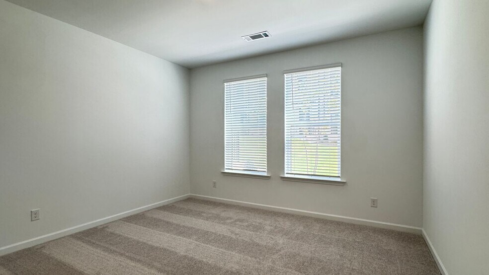 Building Photo - 55 Peeples Dr