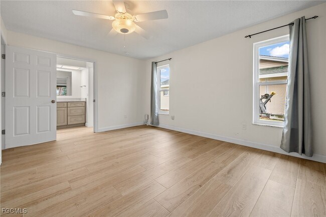 Building Photo - 5320 Coronado Pkwy