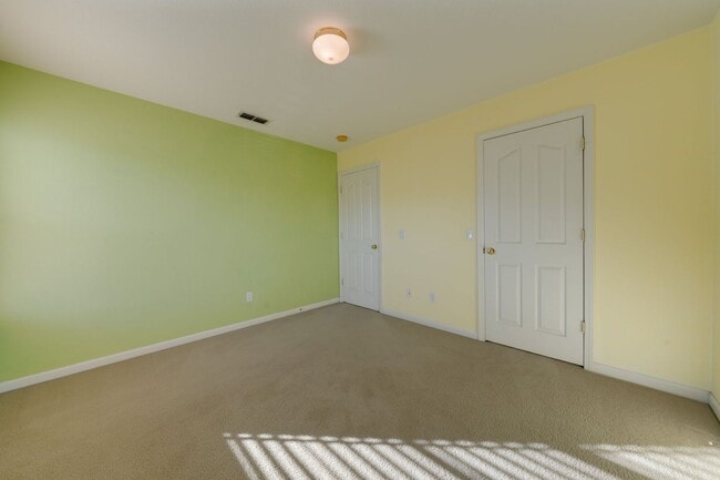 Building Photo - 9538 Fox Wind Ct