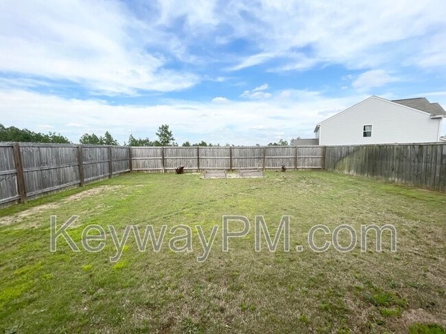Building Photo - 4136 Thimbleberry Dr