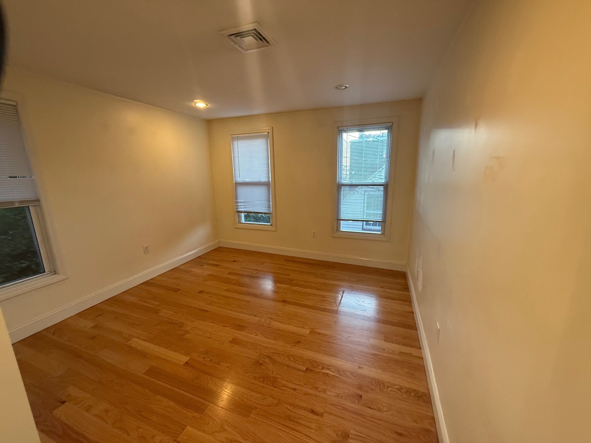 Building Photo - 12 Cheever Ct