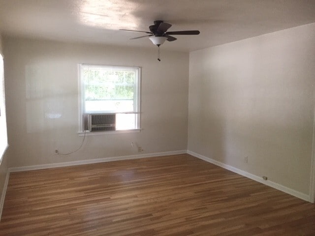 Building Photo - **Reserve NOW for SUMMER 2026** House Near 6th & Ivy