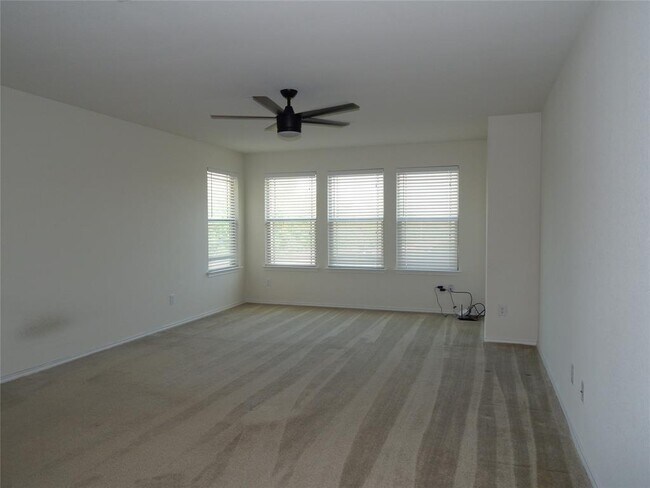 Building Photo - 358 Alamosa Dr