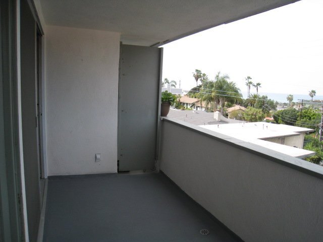 Building Photo - 112 Avenida Pelayo