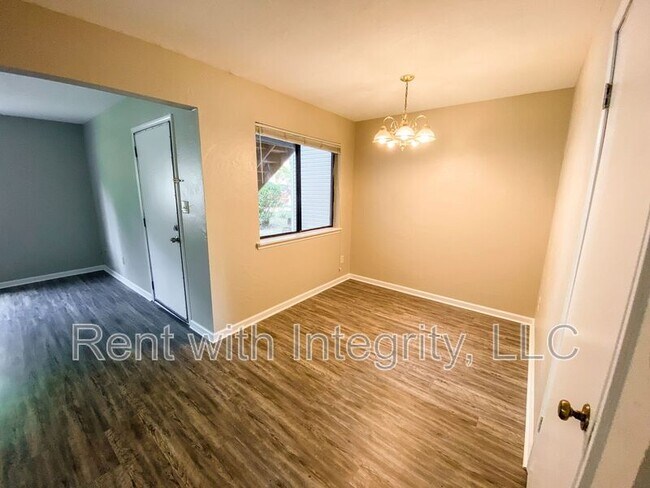 Building Photo - 1445 Willow Bend Way