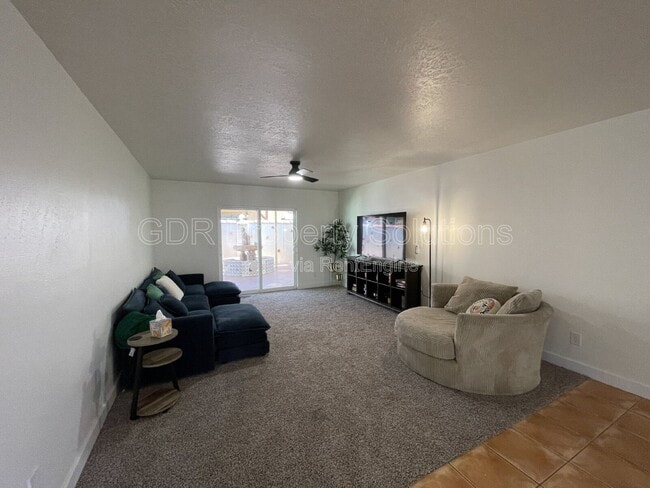 Building Photo - 520 Ortiz Dr NE