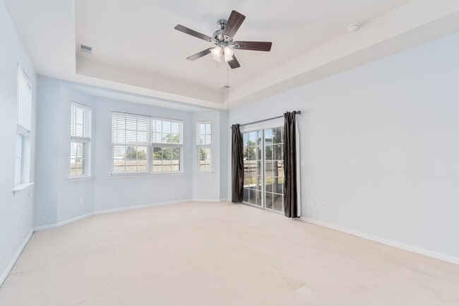 Building Photo - Elegant Two-Story Home in Tanner Plantation!
