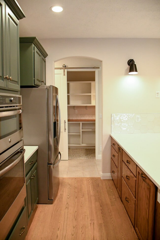 Building Photo - 12666 W Running Brook Ct