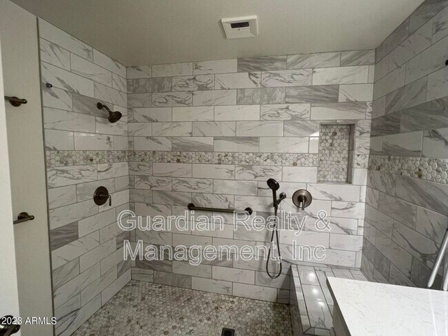 Building Photo - 8121 N 16th Dr