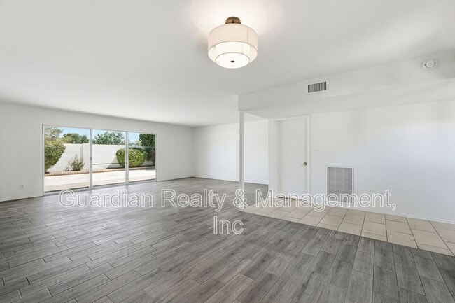 Building Photo - 7238 E Joshua Tree Ln
