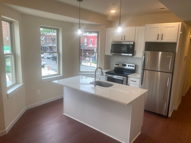 Building Photo - 5501 Master St