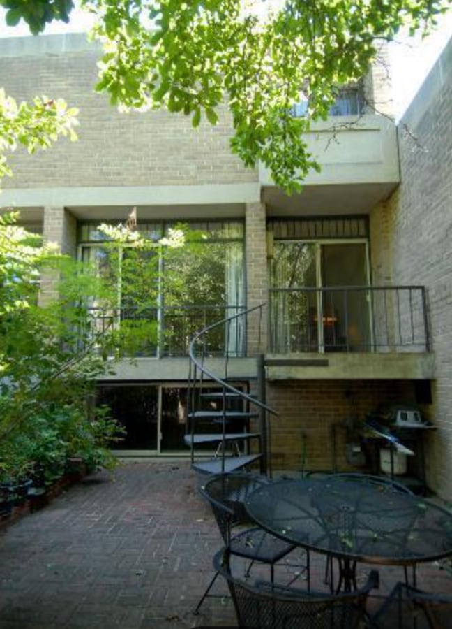 Building Photo - 226 M St SW