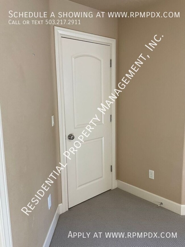 Building Photo - 18278 SW Santoro Dr