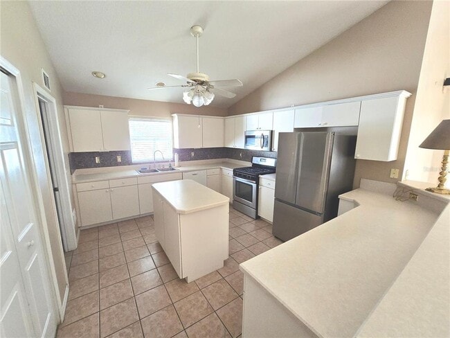 Building Photo - 752 Citrus Dr