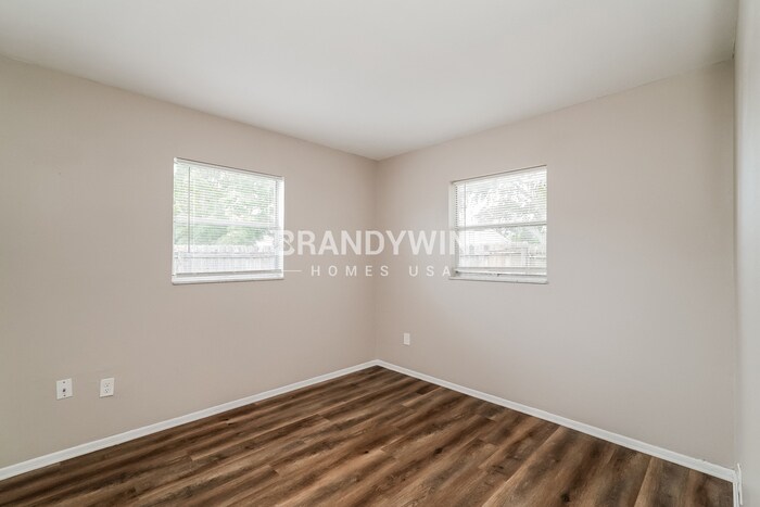 Building Photo - 11780 129th Ave N