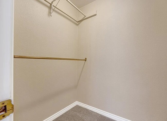 Building Photo - 16879 Bluewater Ln