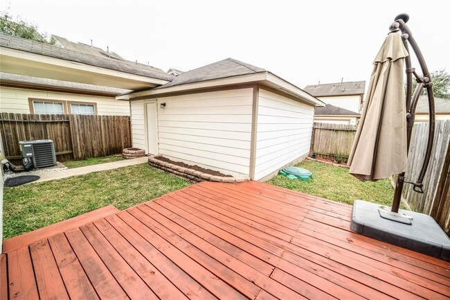 Building Photo - 3514 Clearview Cir