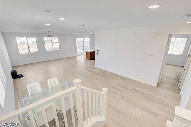 Building Photo - 10276 Thurso Ave