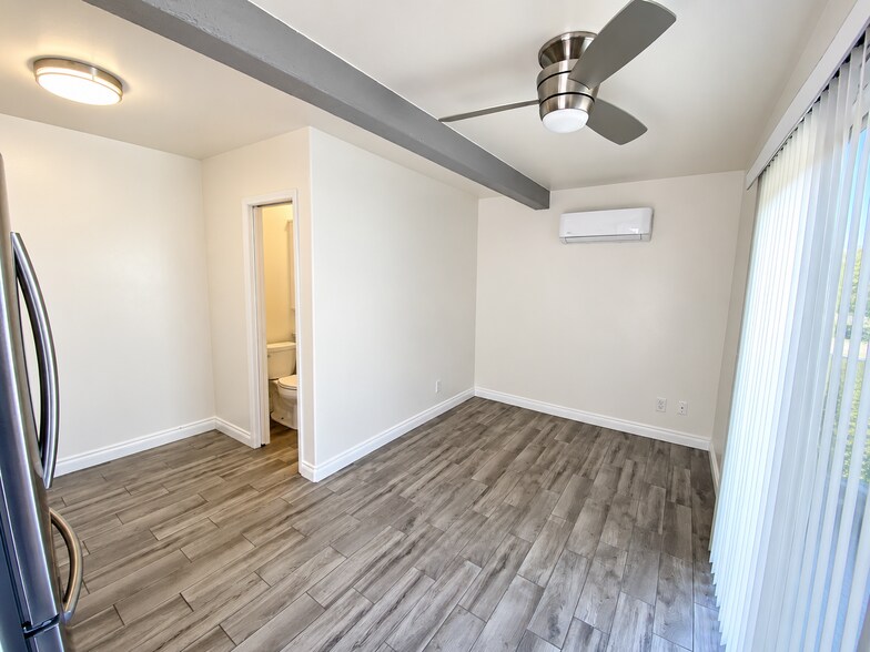 Building Photo - 3722 Bancroft Dr