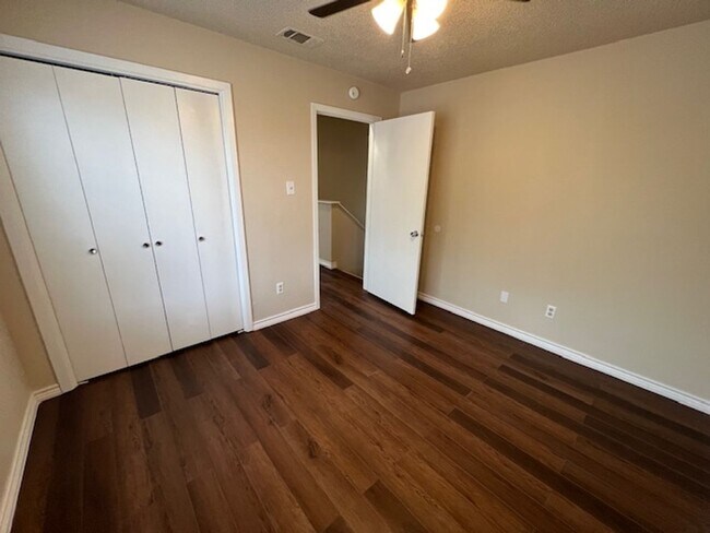 Building Photo - 101/103 Hughson Court