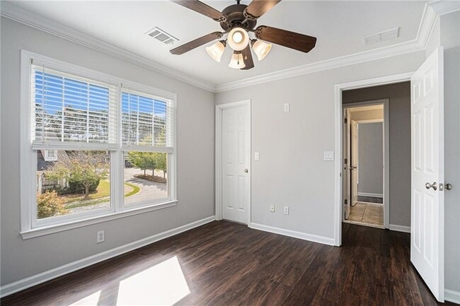 Building Photo - 308 Market Ct