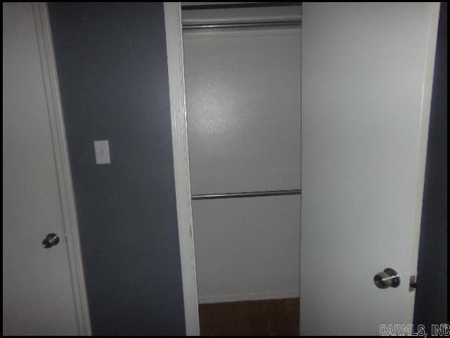 Building Photo - 1702 Calgary Trail