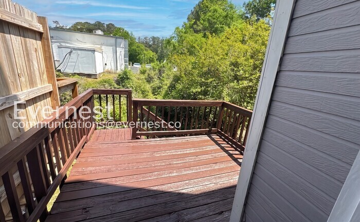 Building Photo - 387 Jamestown Manor Dr