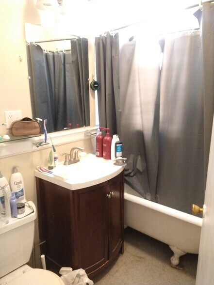 Building Photo - 1234 Commonwealth Ave