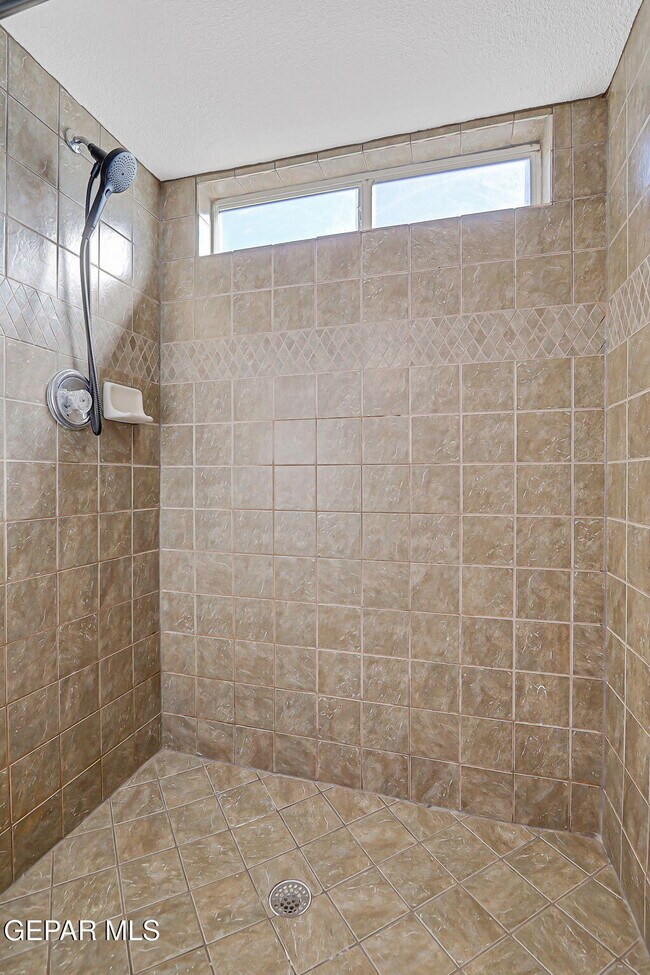 Building Photo - 3744 Tierra Isela Dr