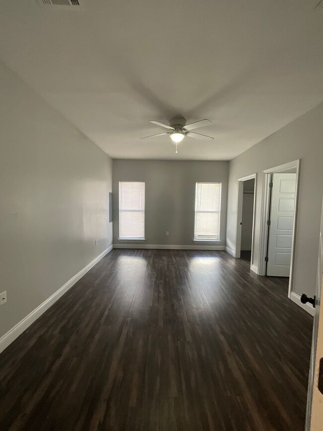 Building Photo - 202 Lacey Eden Ln