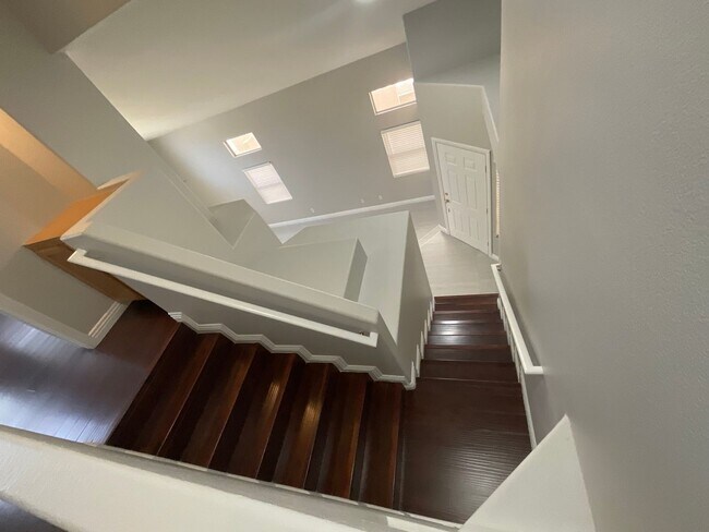 Building Photo - Nice 4br home, with 4th bedroom larger then the average, 3cg.