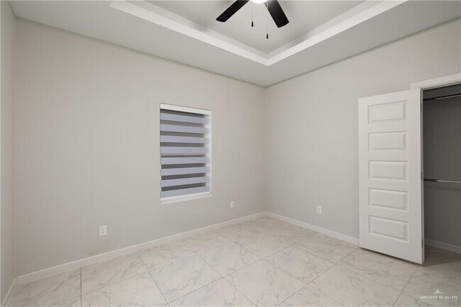Building Photo - 808 Hidden Hls St