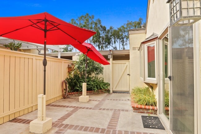 Building Photo - 31412 Windsong Dr