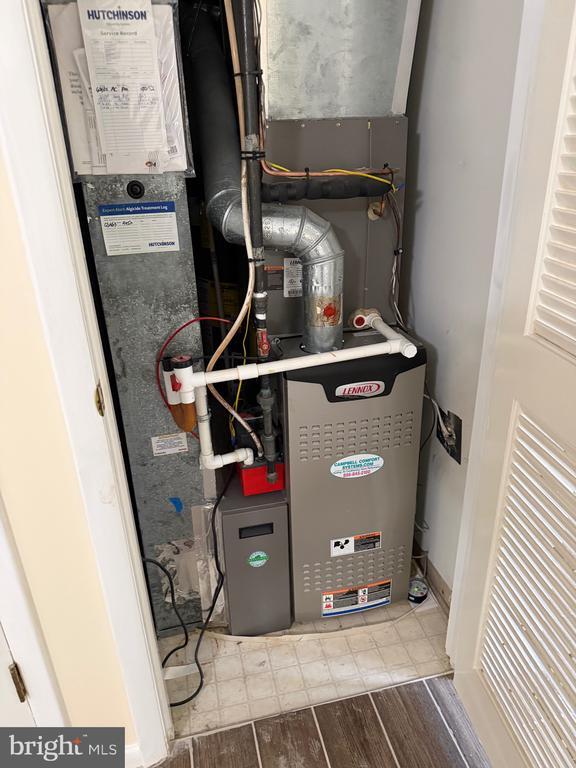 Building Photo - 34 Woodbrook Dr