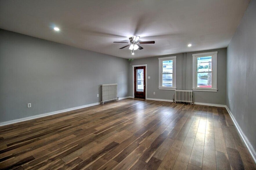 Building Photo - 5012 Kutztown Rd