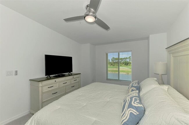 Building Photo - 12470 Wellen Golf St