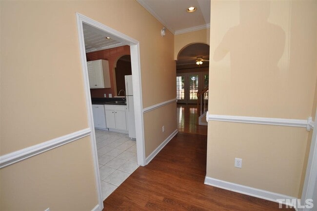 Building Photo - 2222 Trailwood Valley Cir