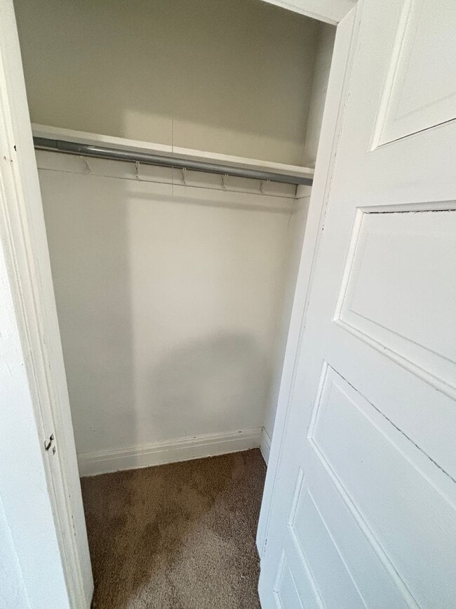 Building Photo - 3 Br 1 Bath Twin Home available in Bethlehem