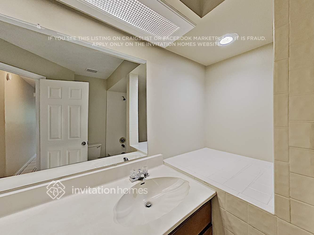 Building Photo - 1009 Chesterfield Cir