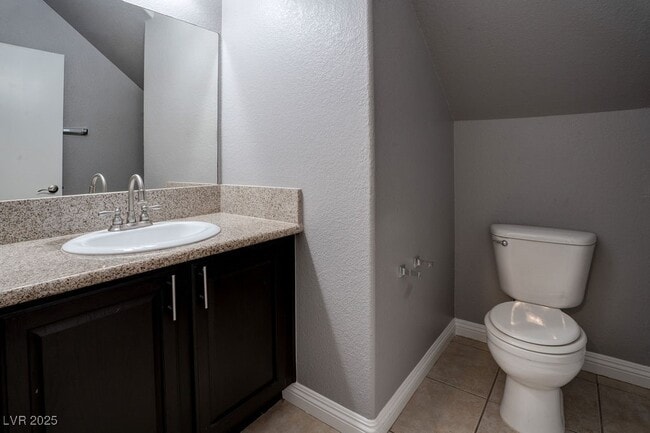 Building Photo - 2586 Land Rush Dr