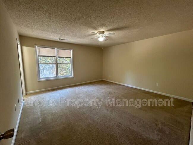 Building Photo - 1804 Cedar Shoals Dr