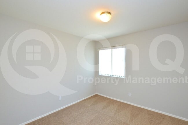 Building Photo - 287 E Sheffield Ct
