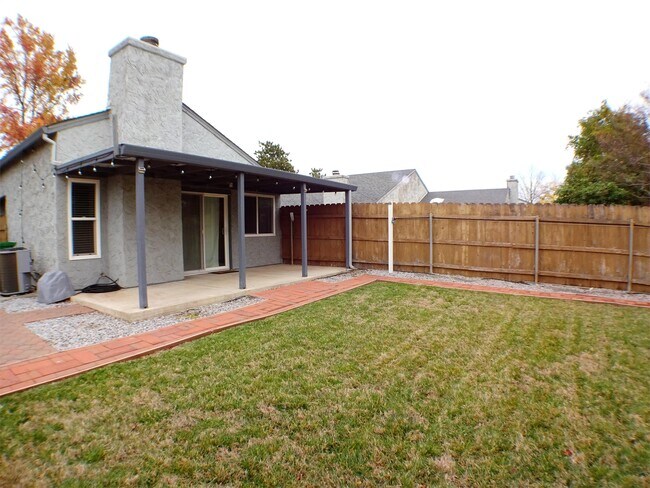 Building Photo - 3 Wrangler Ct