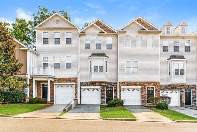 Building Photo - 650 Ganyard Farm Way