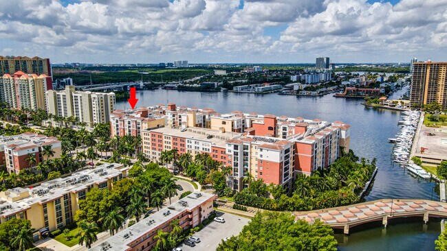 Building Photo - 17100 N Bay Rd