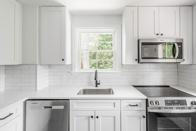 Building Photo - Great Completley renovated Cape Cod for Re...