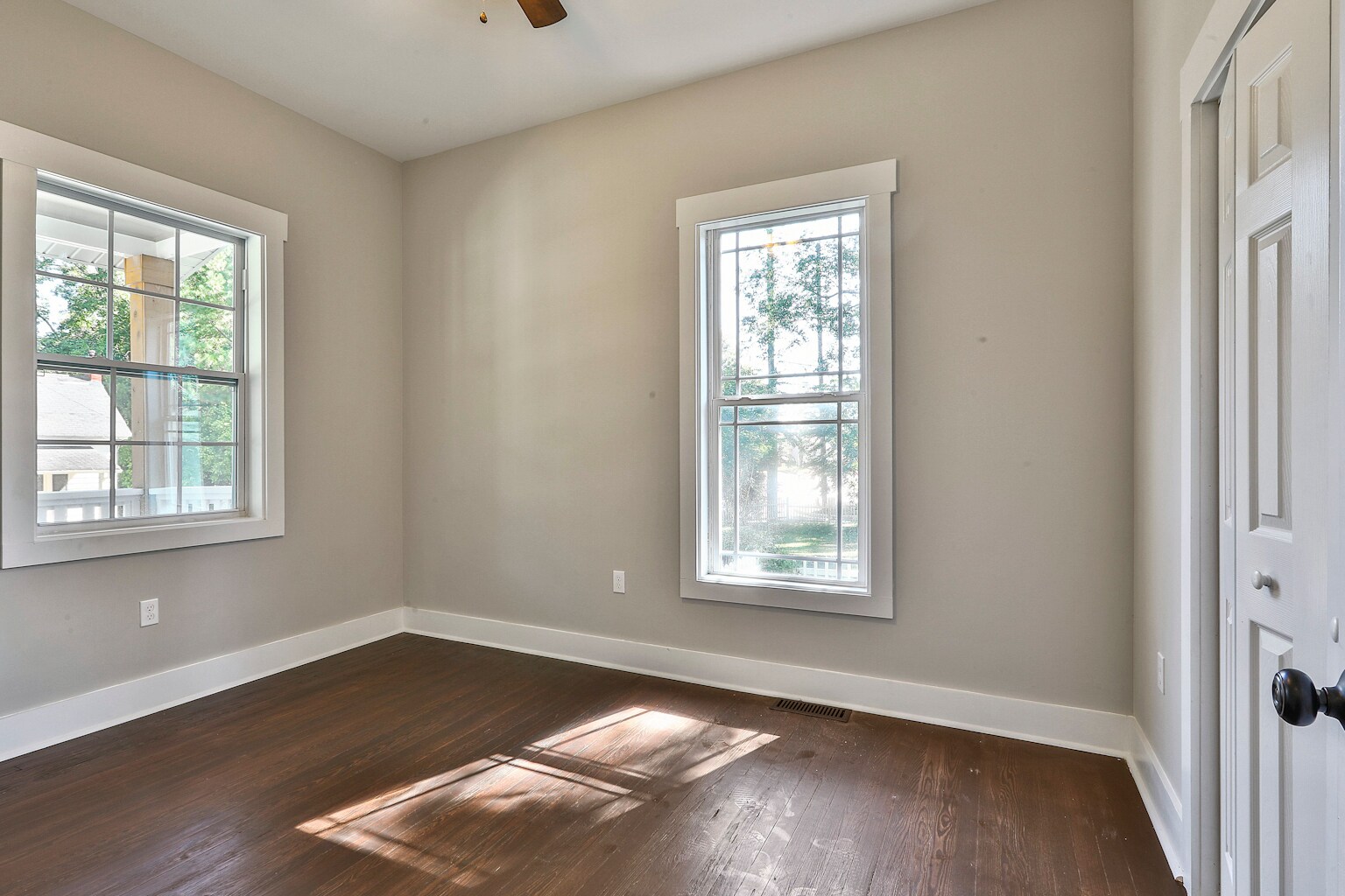 Building Photo - 91 E Washington St