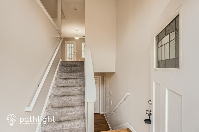 Building Photo - 3160 Brookfield Drive