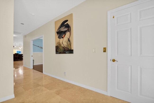 Building Photo - 1704 Del Haven Dr