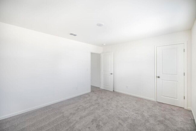 Building Photo - 134 Price Ml Trl